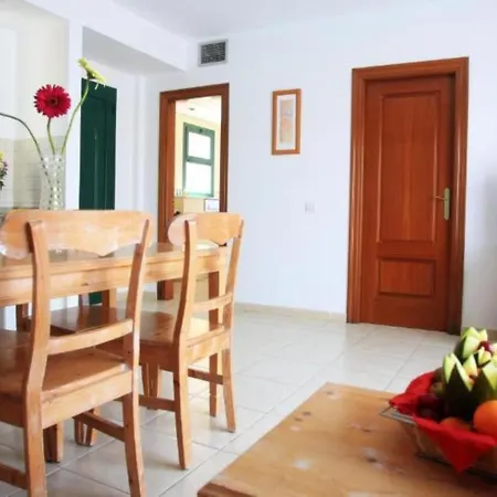 One Bedroom With All Inclusive, Pool, Wifi, Beach Apartamento Corralejo
