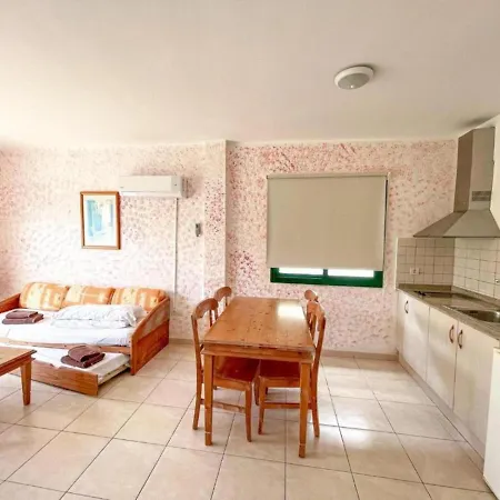 One Bedroom With All Inclusive, Pool, Wifi, Beach * Corralejo