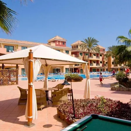 One Bedroom With All Inclusive, Pool, Wifi, Beach *