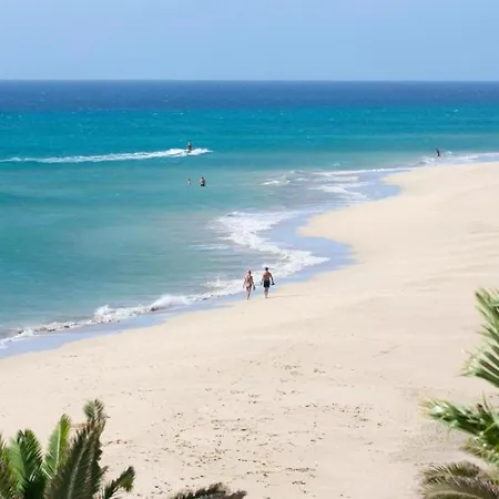 One Bedroom With All Inclusive, Pool, Wifi, Beach Apartman *